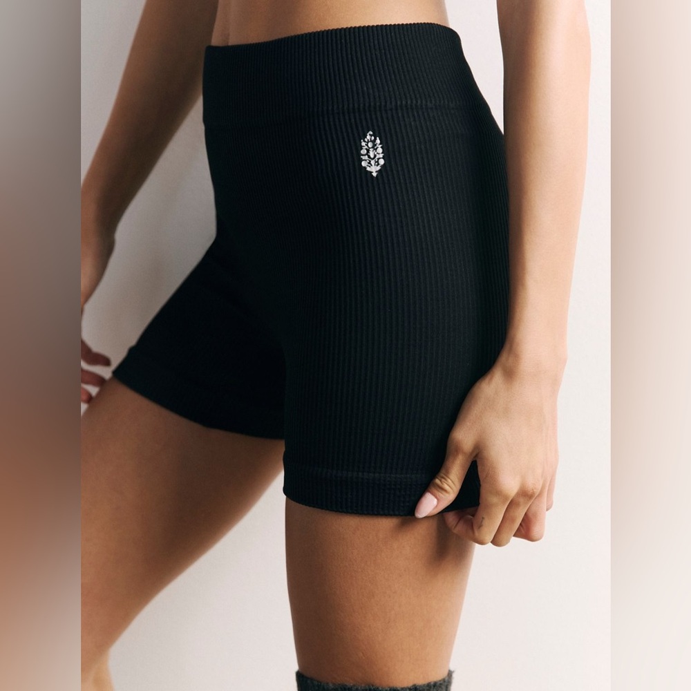 Free People Movement Happiness Runs Prajna Shorts XS/S Black NWOT